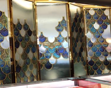 <strong> 珠寶店時(shí)尚鈦金不銹鋼屏風(fēng)</strong>