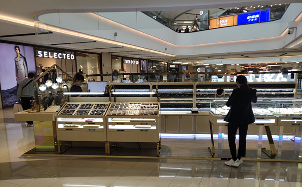 商場及商場店面不銹鋼裝飾工程圖片 商場及商場店面不銹鋼裝飾工程圖片